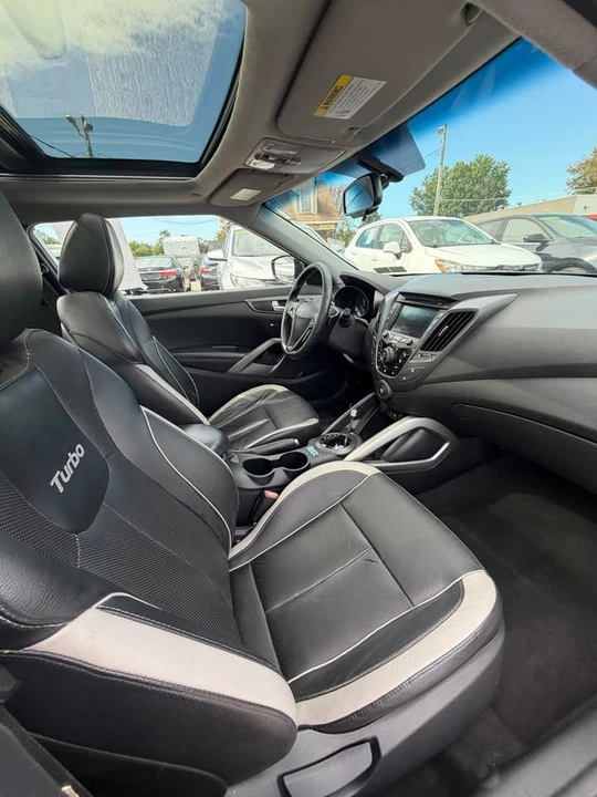 2013 Hyundai Veloster - Image 14 of 14