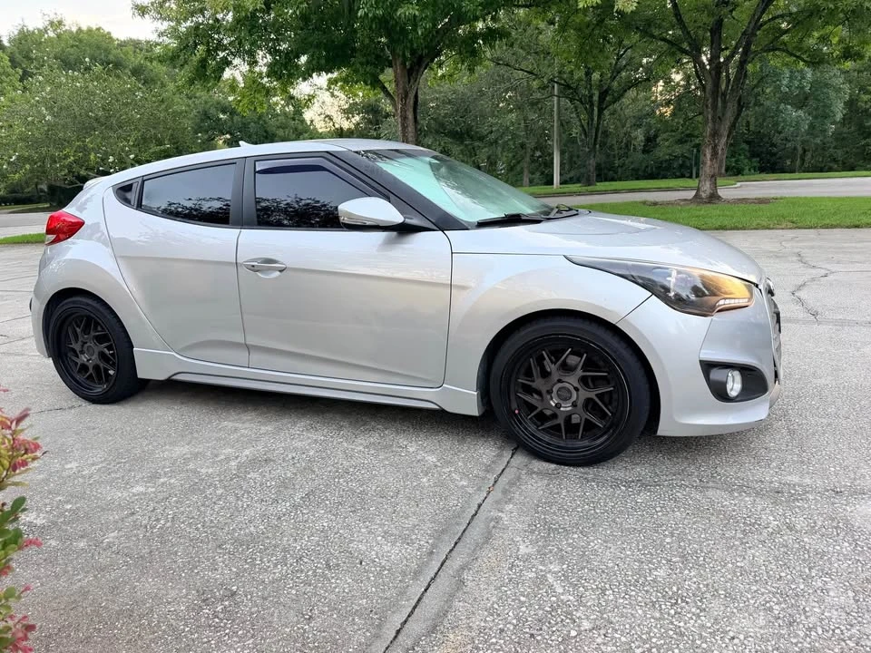 2013 Hyundai Veloster - Image 8 of 20