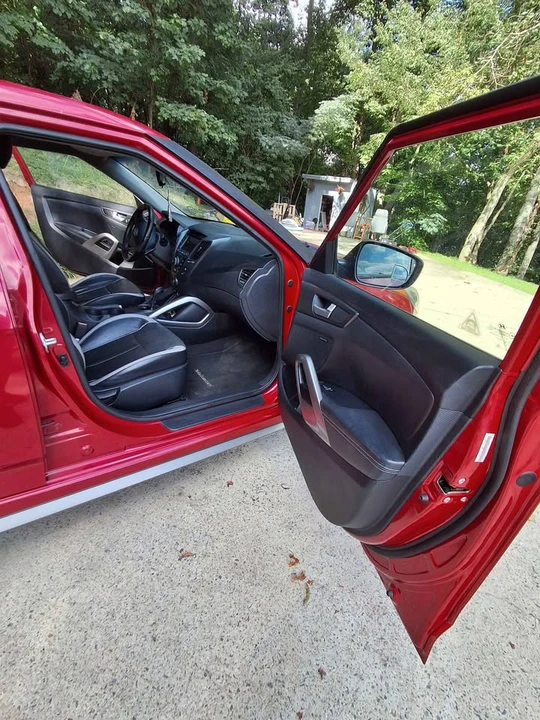 2013 Hyundai Veloster - Image 6 of 12