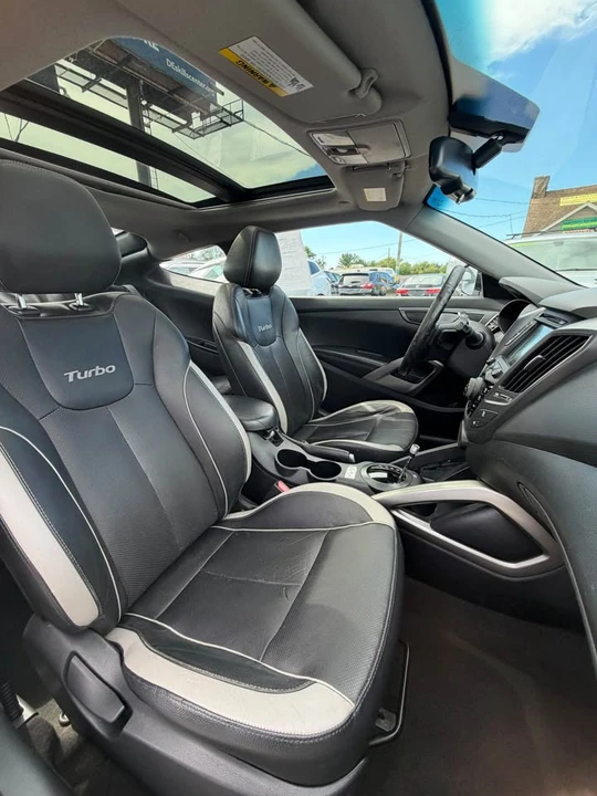 2013 Hyundai Veloster - Image 13 of 14