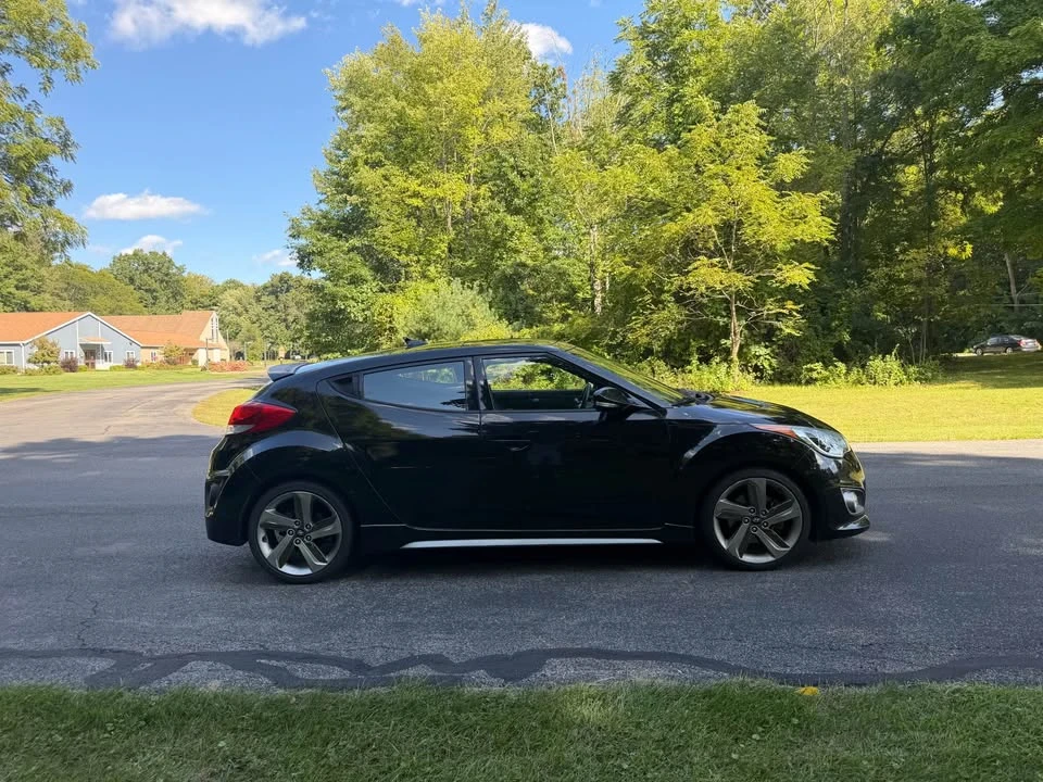 2013 Hyundai Veloster - Image 5 of 11