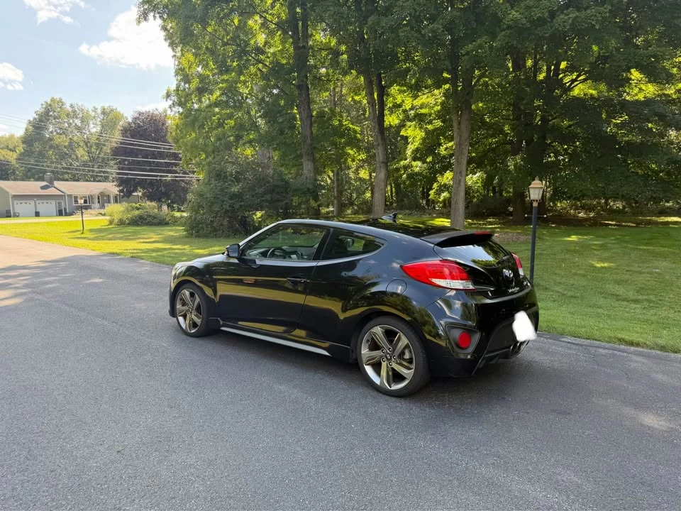 2013 Hyundai Veloster - Image 3 of 11