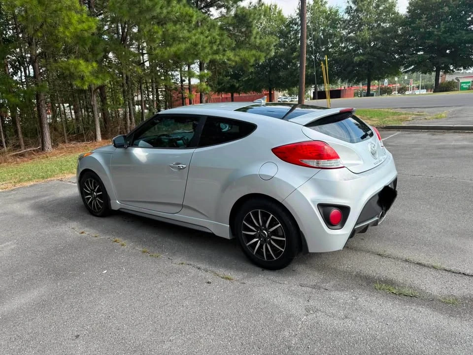 2013 Hyundai Veloster - Image 5 of 14