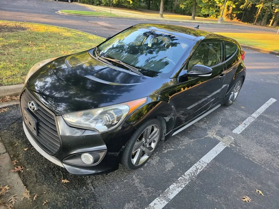2013 Hyundai Veloster - Image 2 of 5