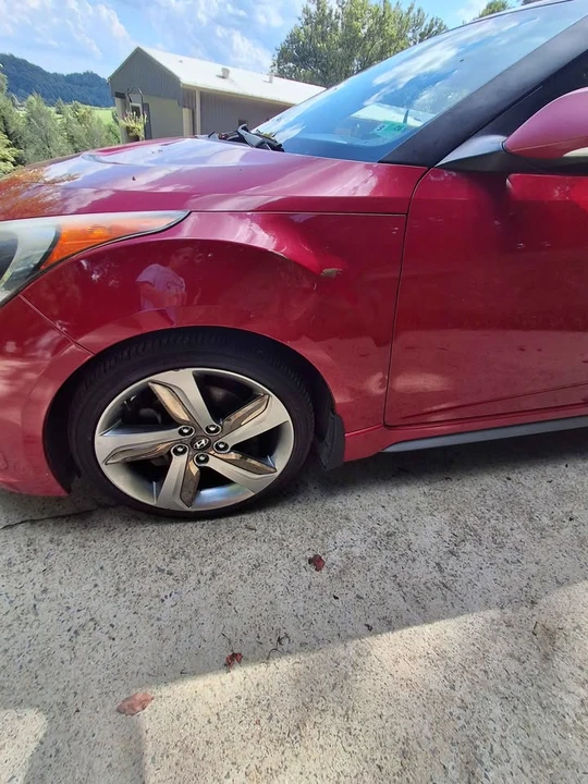 2013 Hyundai Veloster - Image 10 of 12
