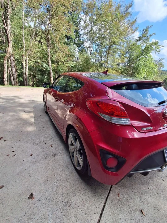 2013 Hyundai Veloster - Image 11 of 12