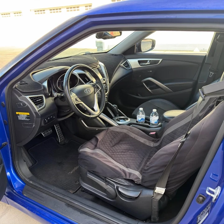 2013 Hyundai Veloster - Image 10 of 16