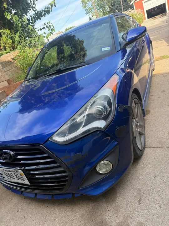 2013 Hyundai Veloster - Image 2 of 9
