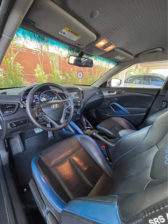 2013 Hyundai Veloster - Image 16 of 17