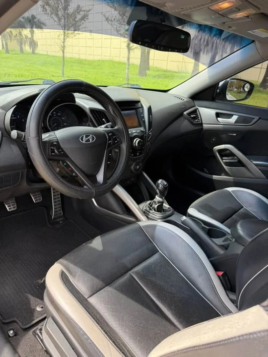 2013 Hyundai Veloster - Image 9 of 11