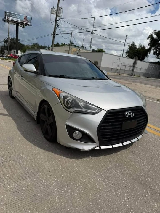 2013 Hyundai Veloster - Image 3 of 11