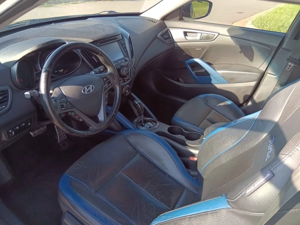 2013 Hyundai Veloster - Image 7 of 18