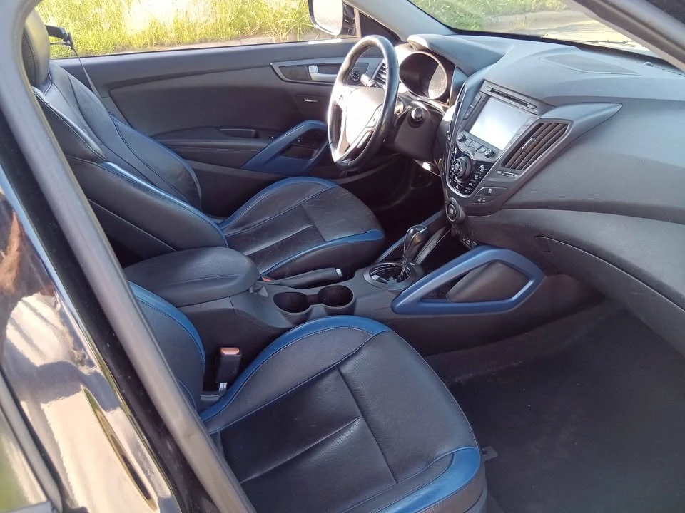 2013 Hyundai Veloster - Image 13 of 18
