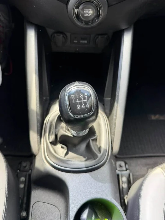 2013 Hyundai Veloster - Image 11 of 11