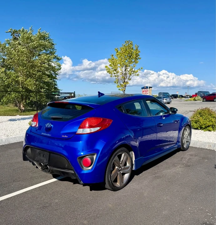 2013 Hyundai Veloster - Image 7 of 20