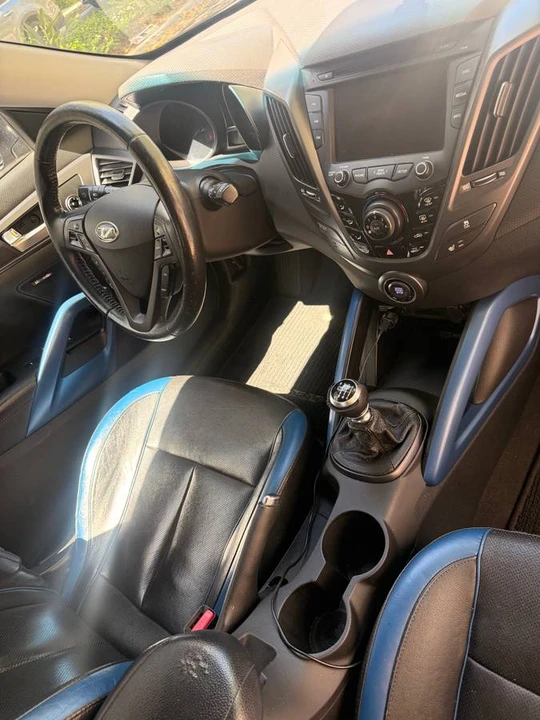 2013 Hyundai Veloster - Image 6 of 7