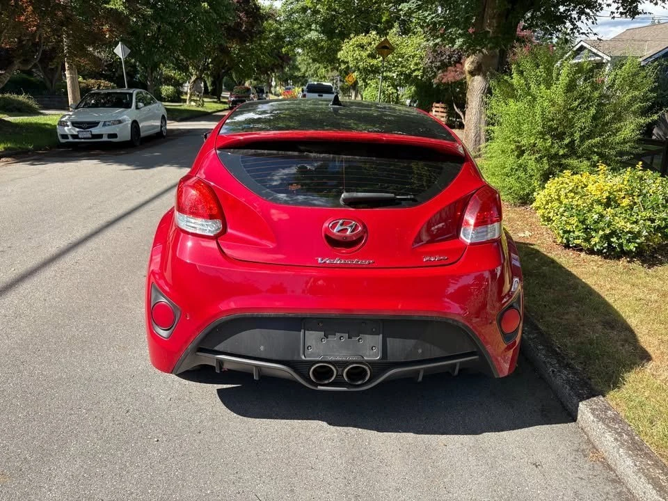 2013 Hyundai Veloster - Image 8 of 18