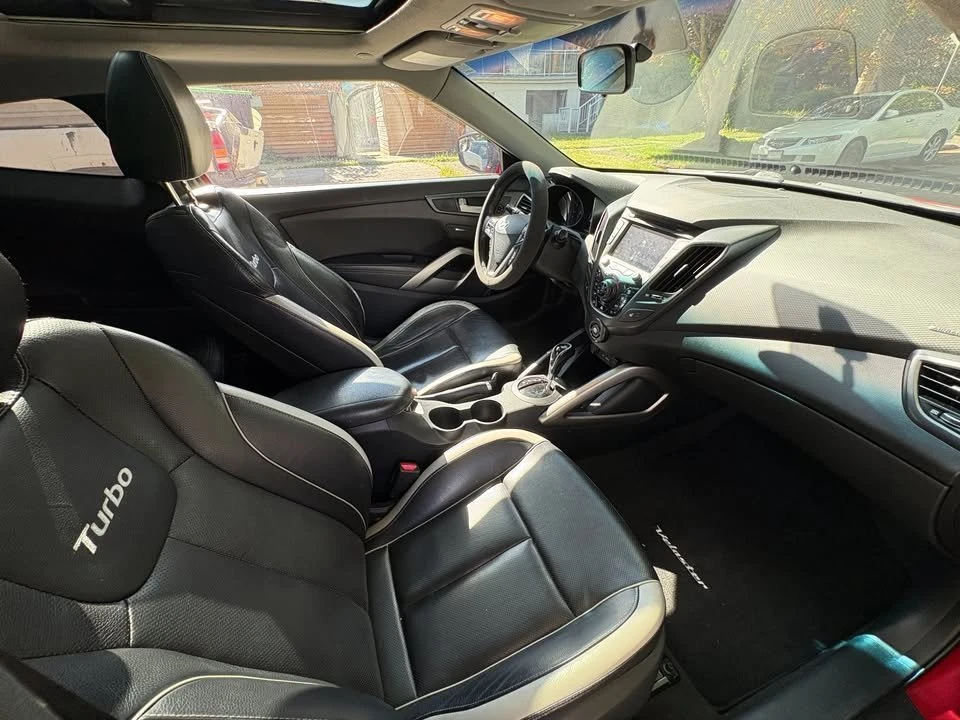 2013 Hyundai Veloster - Image 14 of 18