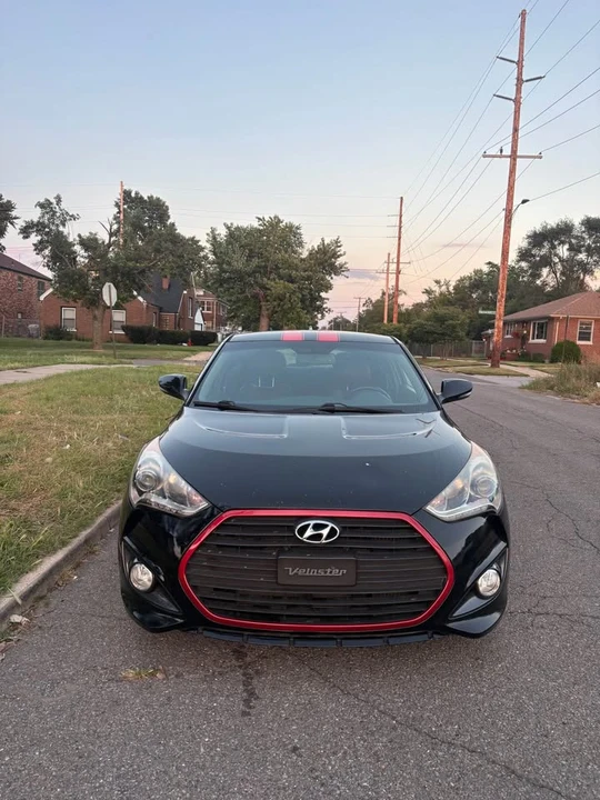 2013 Hyundai Veloster - Image 4 of 10