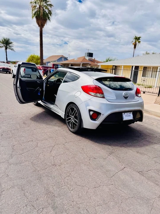 2013 Hyundai Veloster - Image 8 of 11
