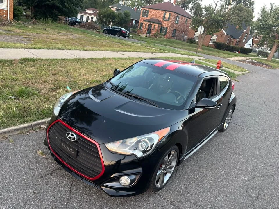 2013 Hyundai Veloster - Image 3 of 10