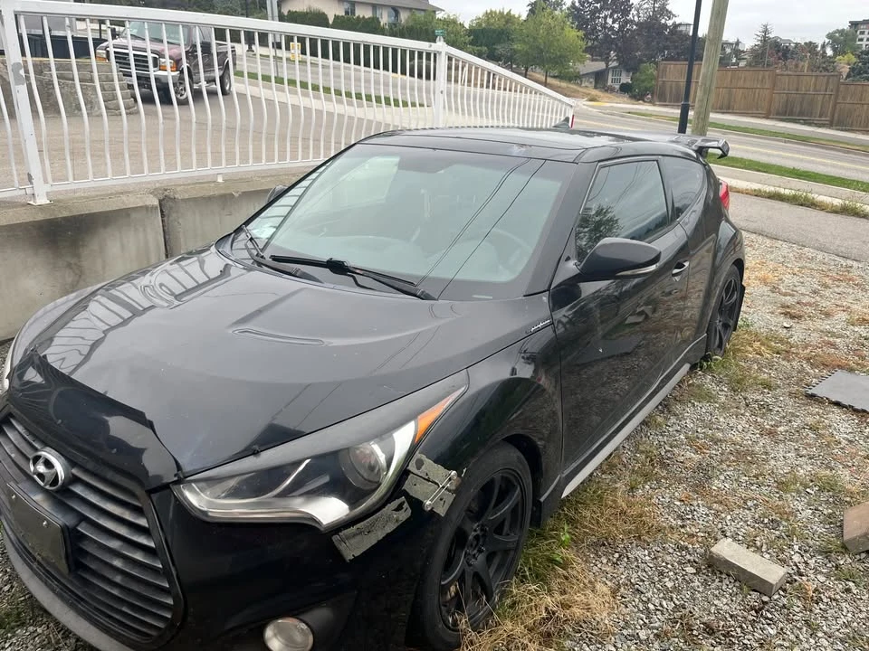 2013 Hyundai Veloster - Image 2 of 6