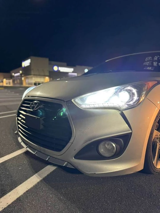 2013 Hyundai Veloster - Image 8 of 14
