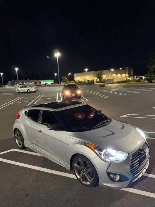 2013 Hyundai Veloster - Image 3 of 14