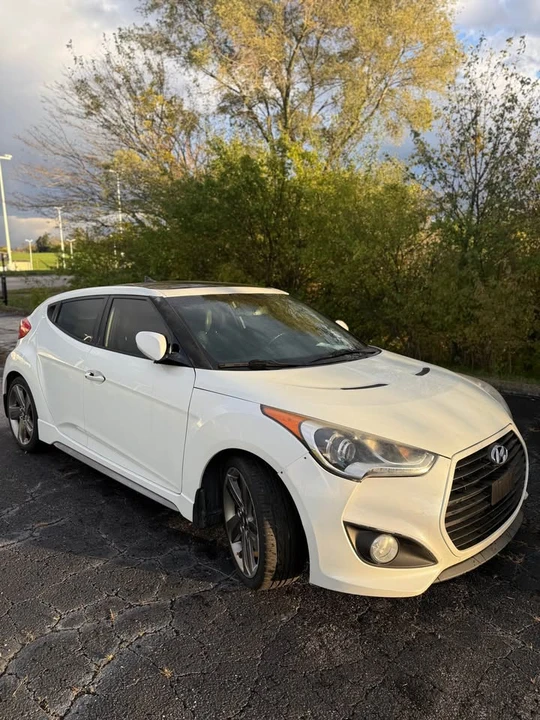 2013 Hyundai Veloster - Image 2 of 6