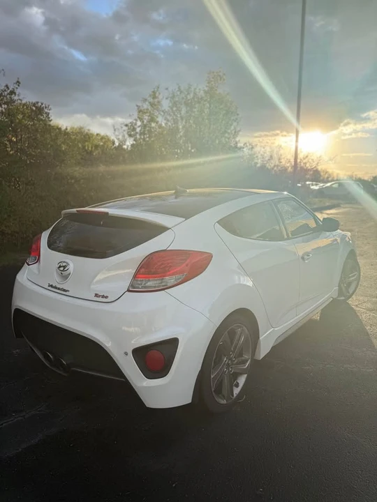 2013 Hyundai Veloster - Image 3 of 6