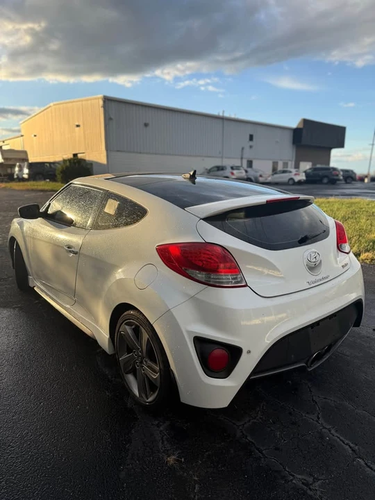 2013 Hyundai Veloster - Image 4 of 6