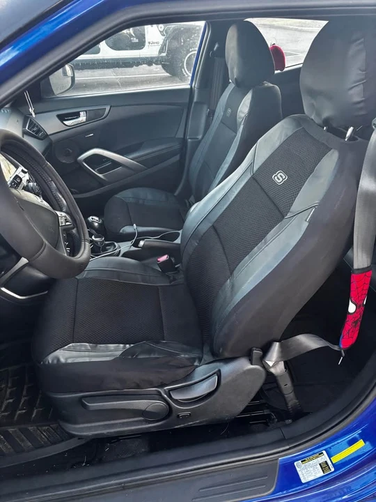 2013 Hyundai Veloster - Image 4 of 8