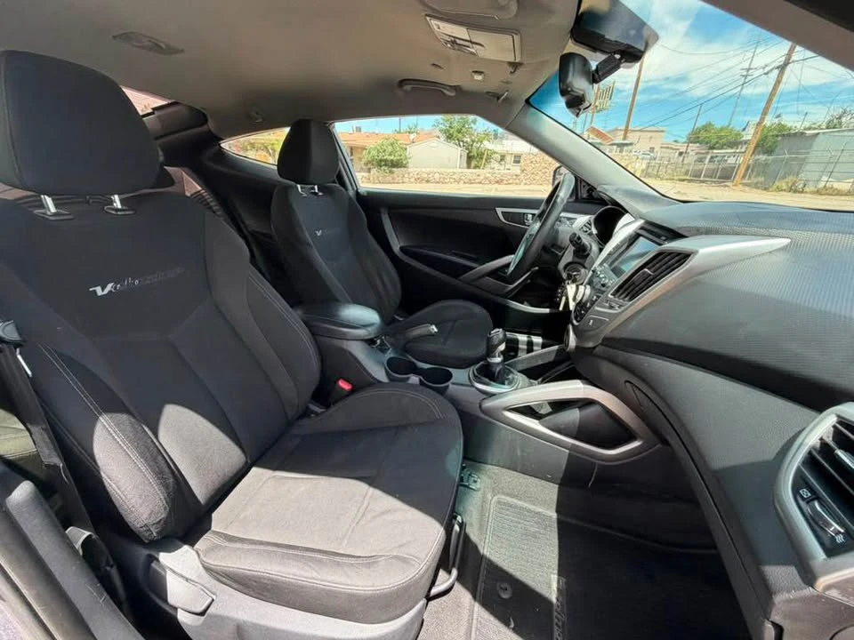 2013 Hyundai Veloster - Image 16 of 20