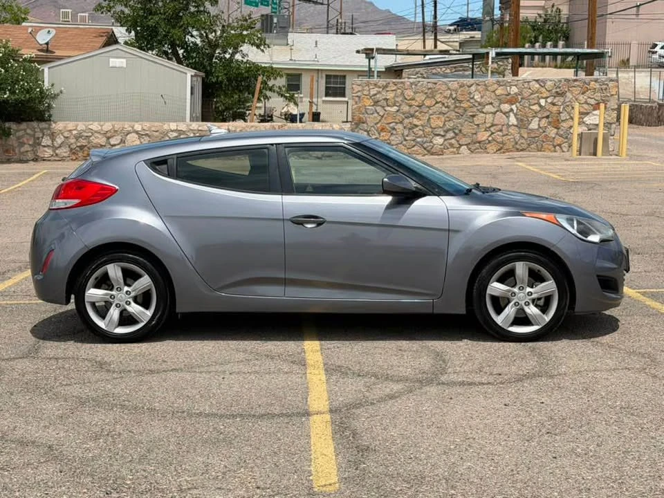 2013 Hyundai Veloster - Image 6 of 20