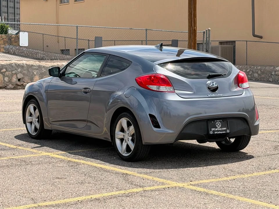 2013 Hyundai Veloster - Image 17 of 20