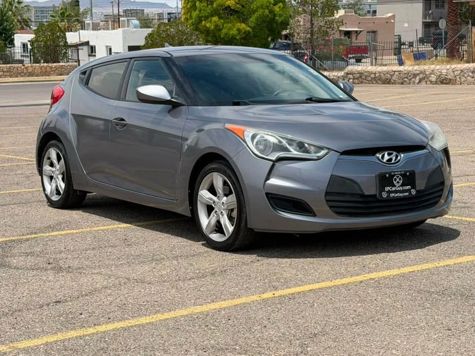 2013 Hyundai Veloster - Image 8 of 20