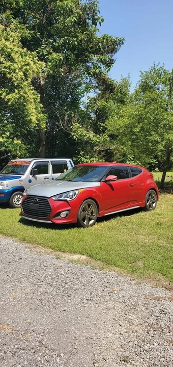 2013 Hyundai Veloster - Image 5 of 8