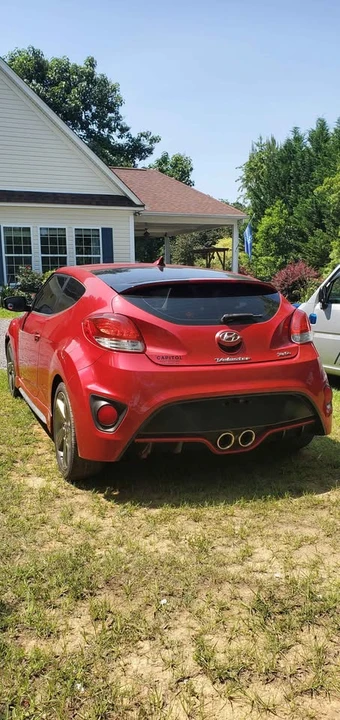 2013 Hyundai Veloster - Image 3 of 8