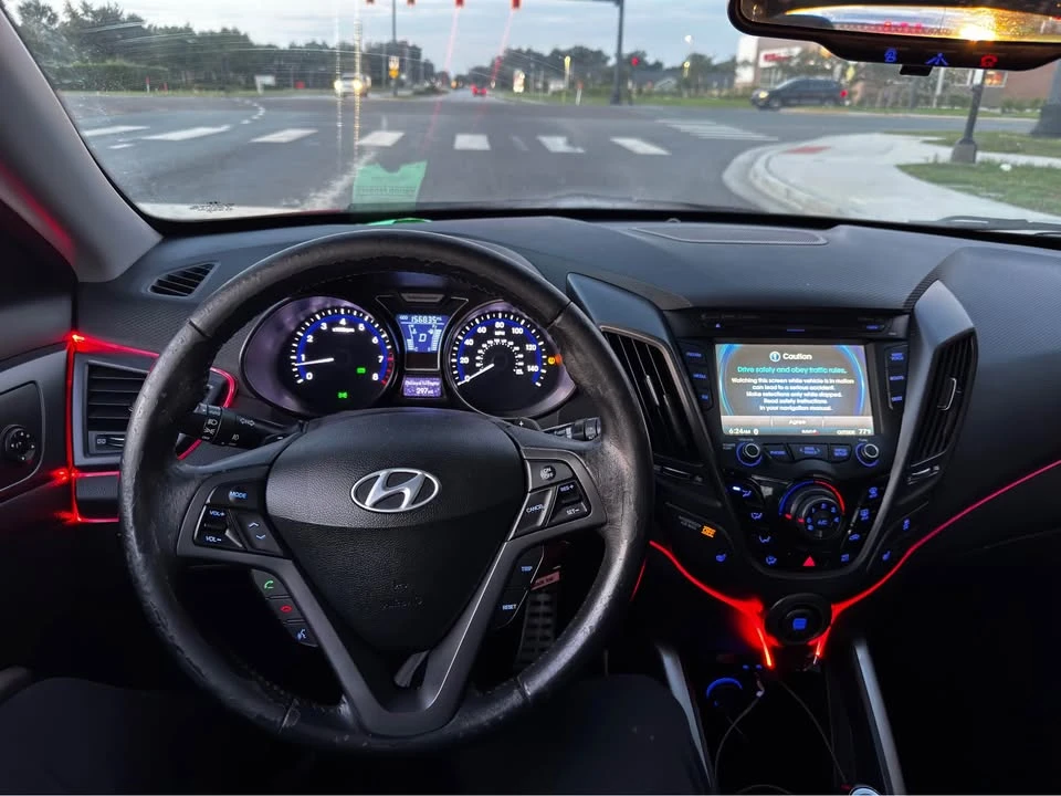 2013 Hyundai Veloster - Image 6 of 9