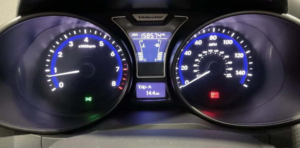 2013 Hyundai Veloster - Image 10 of 19