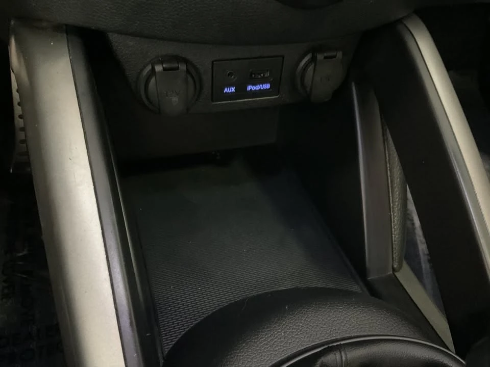 2013 Hyundai Veloster - Image 16 of 19
