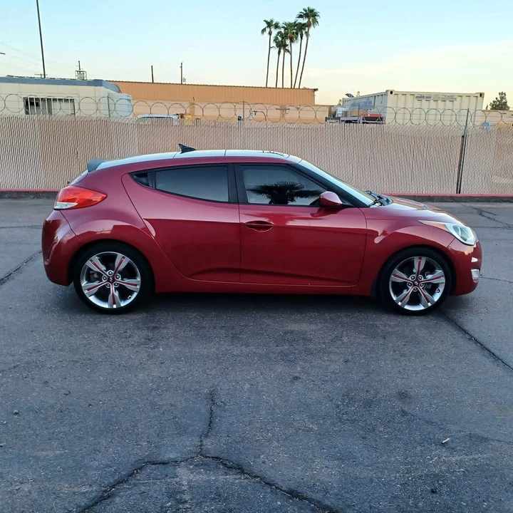 2013 Hyundai Veloster - Image 5 of 15