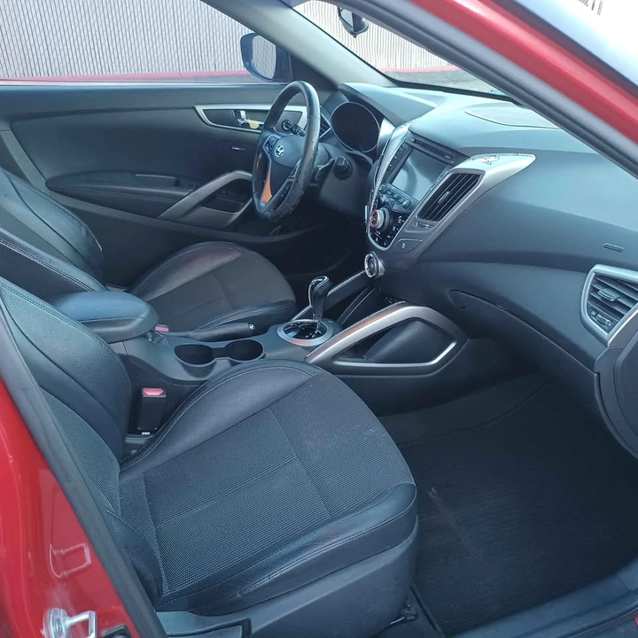 2013 Hyundai Veloster - Image 9 of 15