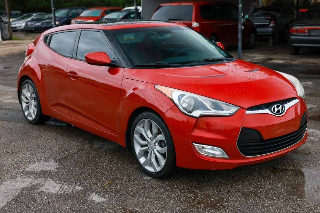 2013 Hyundai Veloster - Image 15 of 31