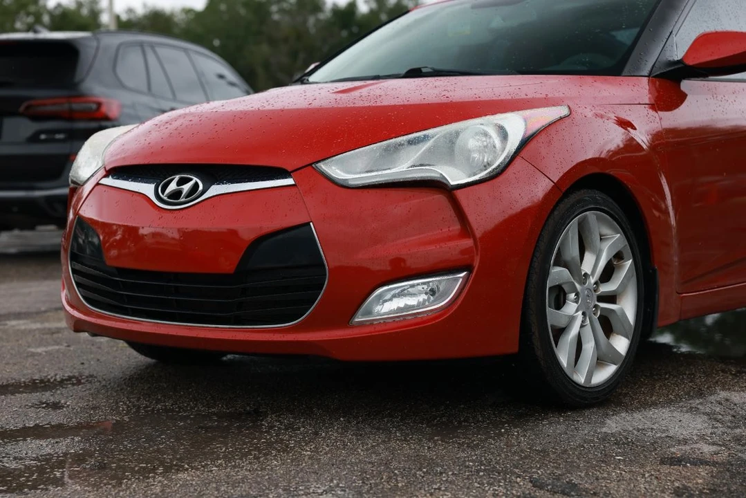2013 Hyundai Veloster - Image 24 of 31