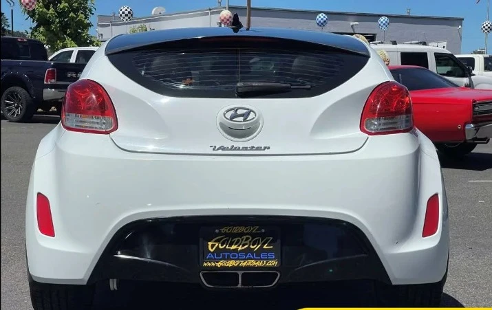 2013 Hyundai Veloster - Image 5 of 12