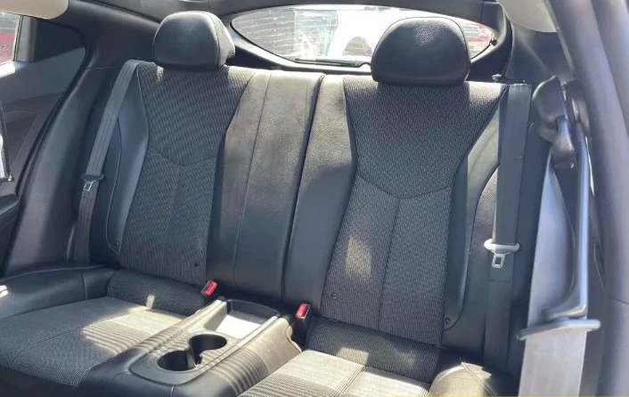 2013 Hyundai Veloster - Image 10 of 12