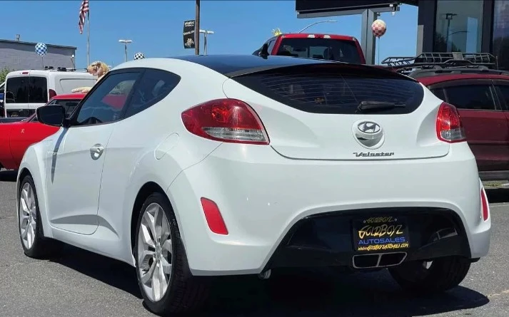 2013 Hyundai Veloster - Image 6 of 12