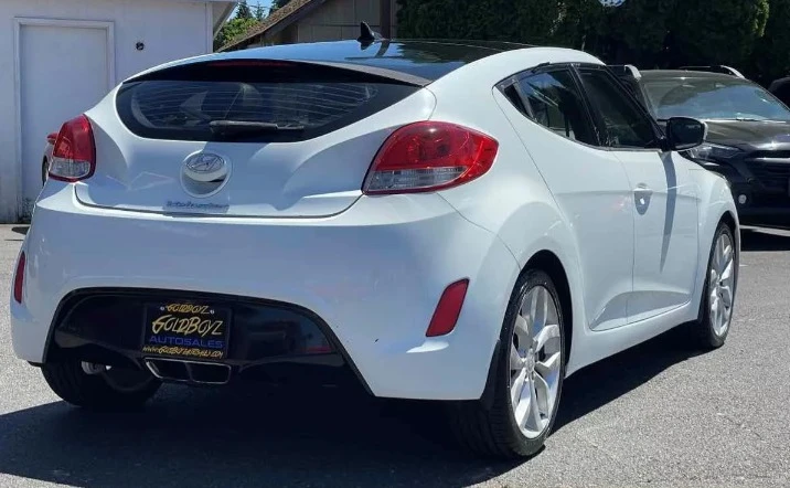 2013 Hyundai Veloster - Image 4 of 12