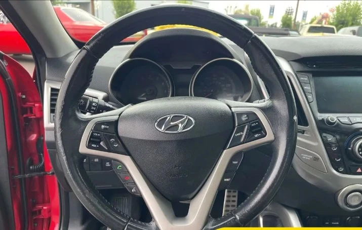 2013 Hyundai Veloster - Image 9 of 12